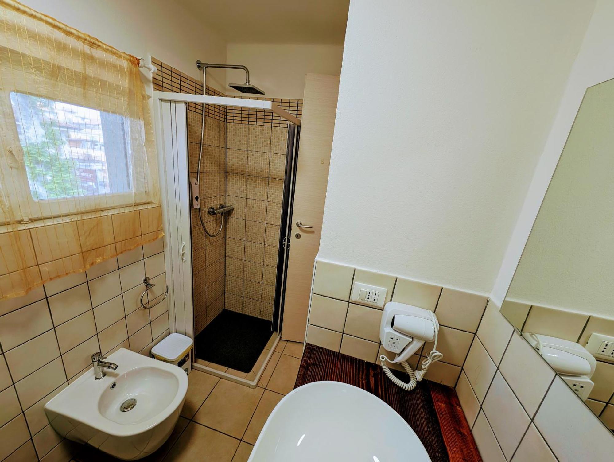 Guest House Il Glicine Stadio - Ospedale Чезена Экстерьер фото
